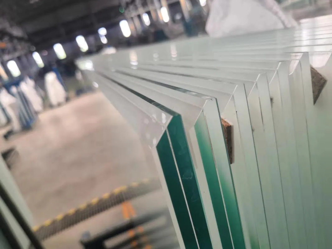 3mm 12mm Flachgebeugt, gebogen, laminatiert, gehärtet, sicher, isoliert, kugelsicher, solargehärtet, Glas für Fenster, Möbel, Duschzimmer